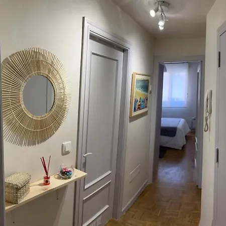 Precioso Soleado, Recien Amueblado En Gijon